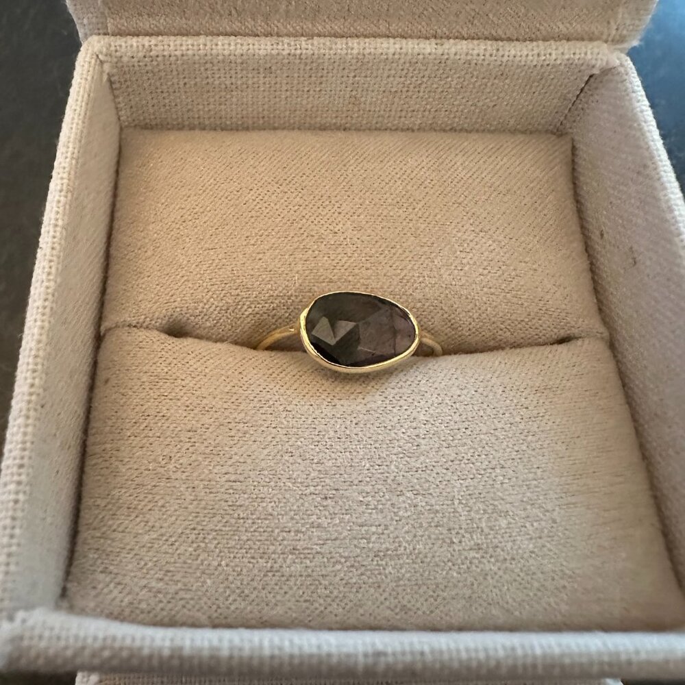 Lovely ring - size 5.5